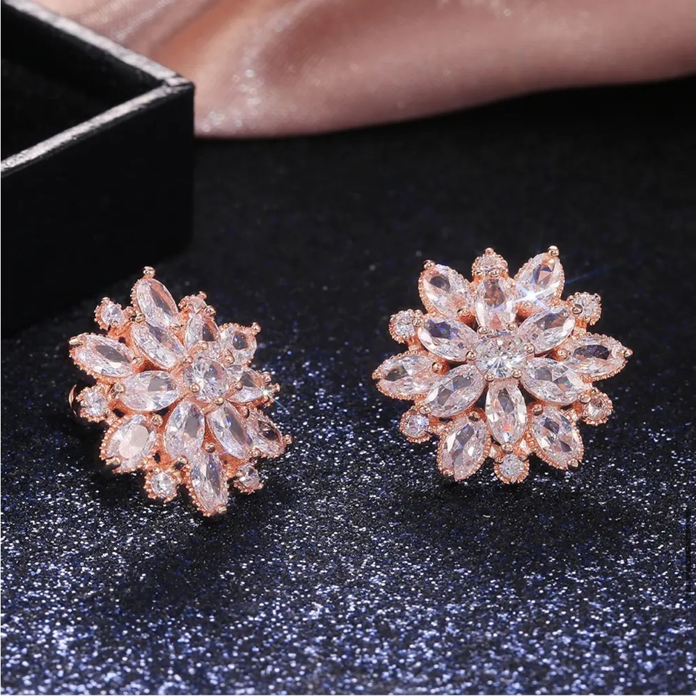 New Women’s Rose Gold Plated Romantic Flower Diamond Stud Earrings - Picture 2 of 2